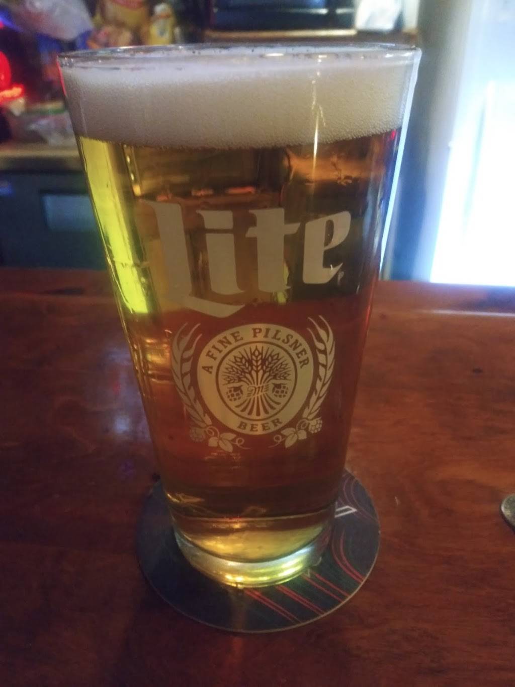 The Dawg House Pub | restaurant | 3790 W 80th Ln, Merrillville, IN 46410, USA | 2197564220 OR +1 219-756-4220