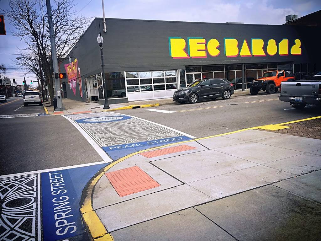 Recbar 812 | restaurant | 336 Pearl St, New Albany, IN 47150, USA | 8126705234 OR +1 812-670-5234