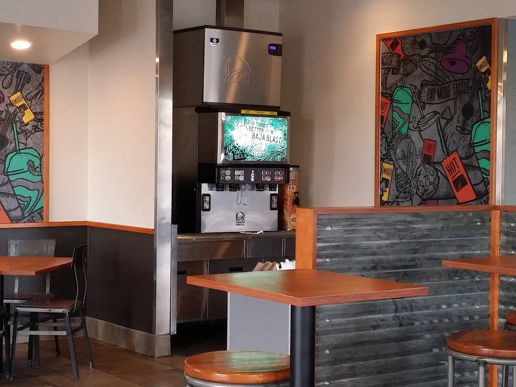 Taco Bell | meal takeaway | 7233 S 51st Ave, Laveen Village, AZ 85339, USA | 6022373457 OR +1 602-237-3457