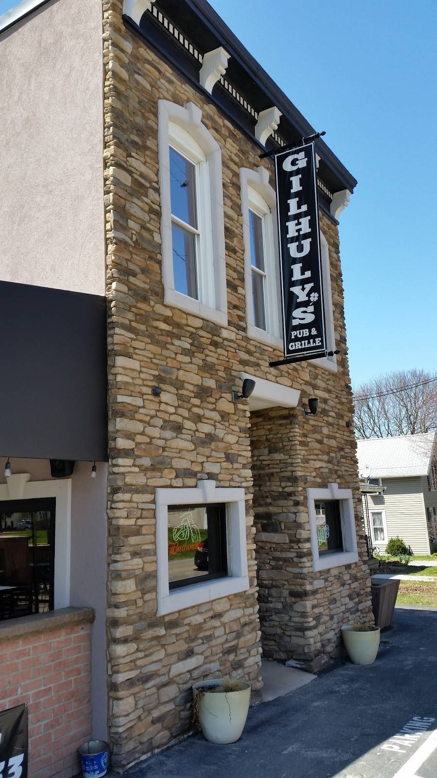 Gilhulys on 61 | restaurant | 5 Lake St, Berlin Heights, OH 44814, USA | 4195883333 OR +1 419-588-3333