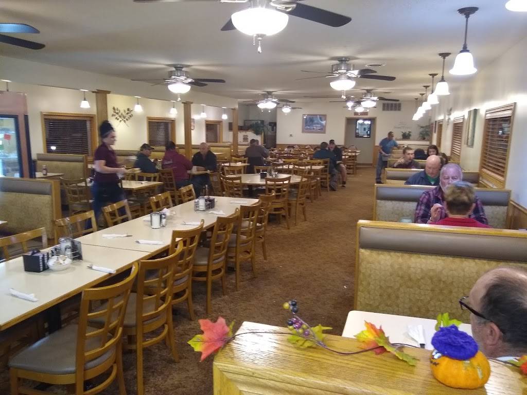 Crossroads Family Restaurant | restaurant | 606 S Council St, Attica, IN 47918, USA | 7657622971 OR +1 765-762-2971