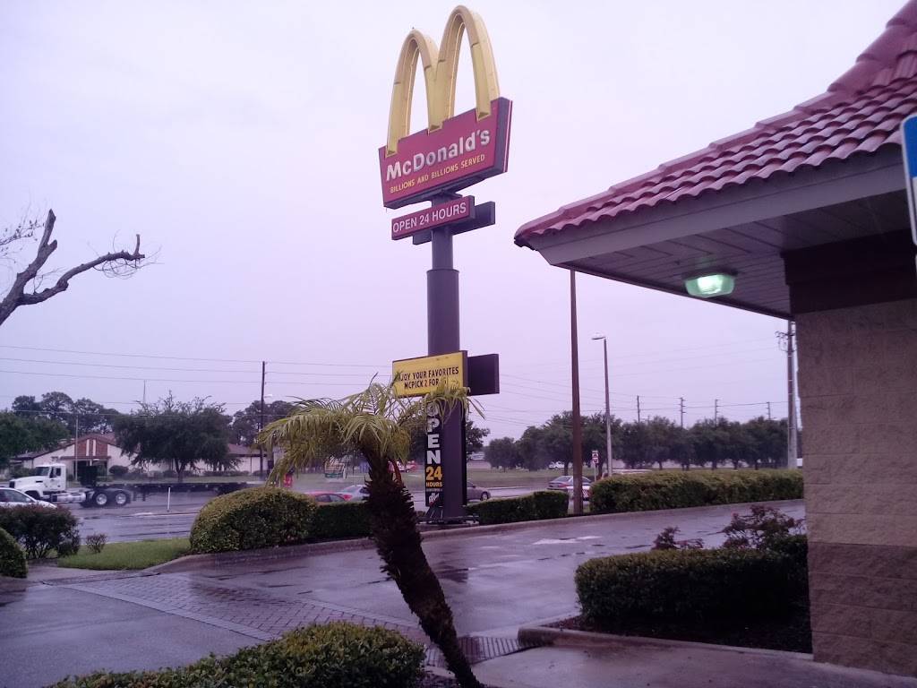 McDonalds | cafe | 11382 N US Hwy 441, Orlando, FL 32837, USA | 4072407594 OR +1 407-240-7594