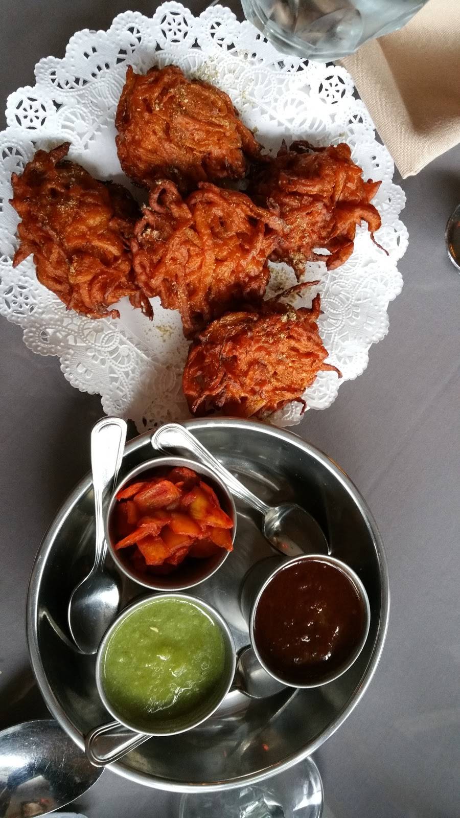 Delhi Heights | restaurant | 1301, 577 Decatur St, Brooklyn, NY 11233, USA | 7184438890 OR +1 718-443-8890