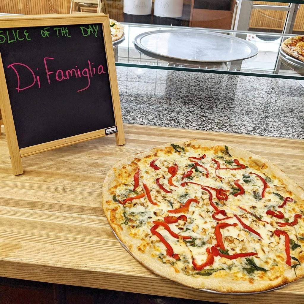 Di Famiglia | restaurant | 310 Oakwood Ave, Troy, NY 12182, USA | 5182331111 OR +1 518-233-1111