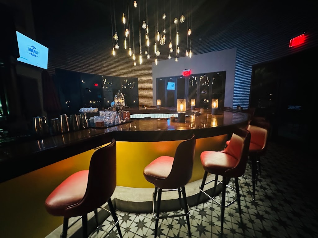 The Silo Bar | restaurant | 145 E Sunset Rd, El Paso, TX 79922, USA | 9152754137 OR +1 915-275-4137