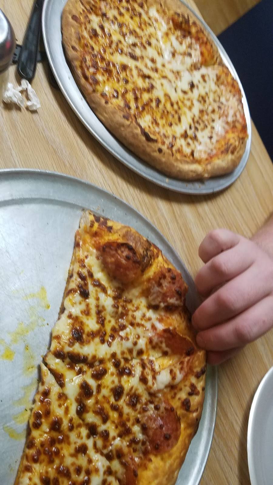 Harbys Pizza & Deli | restaurant | 3718 Walker Blvd, Knoxville, TN 37917, USA | 8656885657 OR +1 865-688-5657