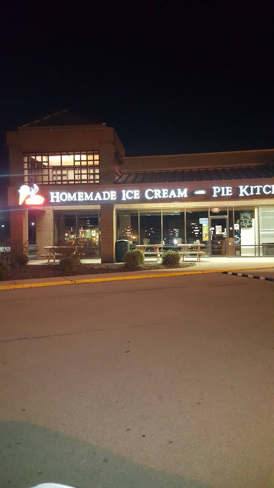 Homemade Ice Cream & Pie Kitchen | bakery | 12531 Shelbyville Rd, Louisville, KY 40243, USA | 5022457031 OR +1 502-245-7031