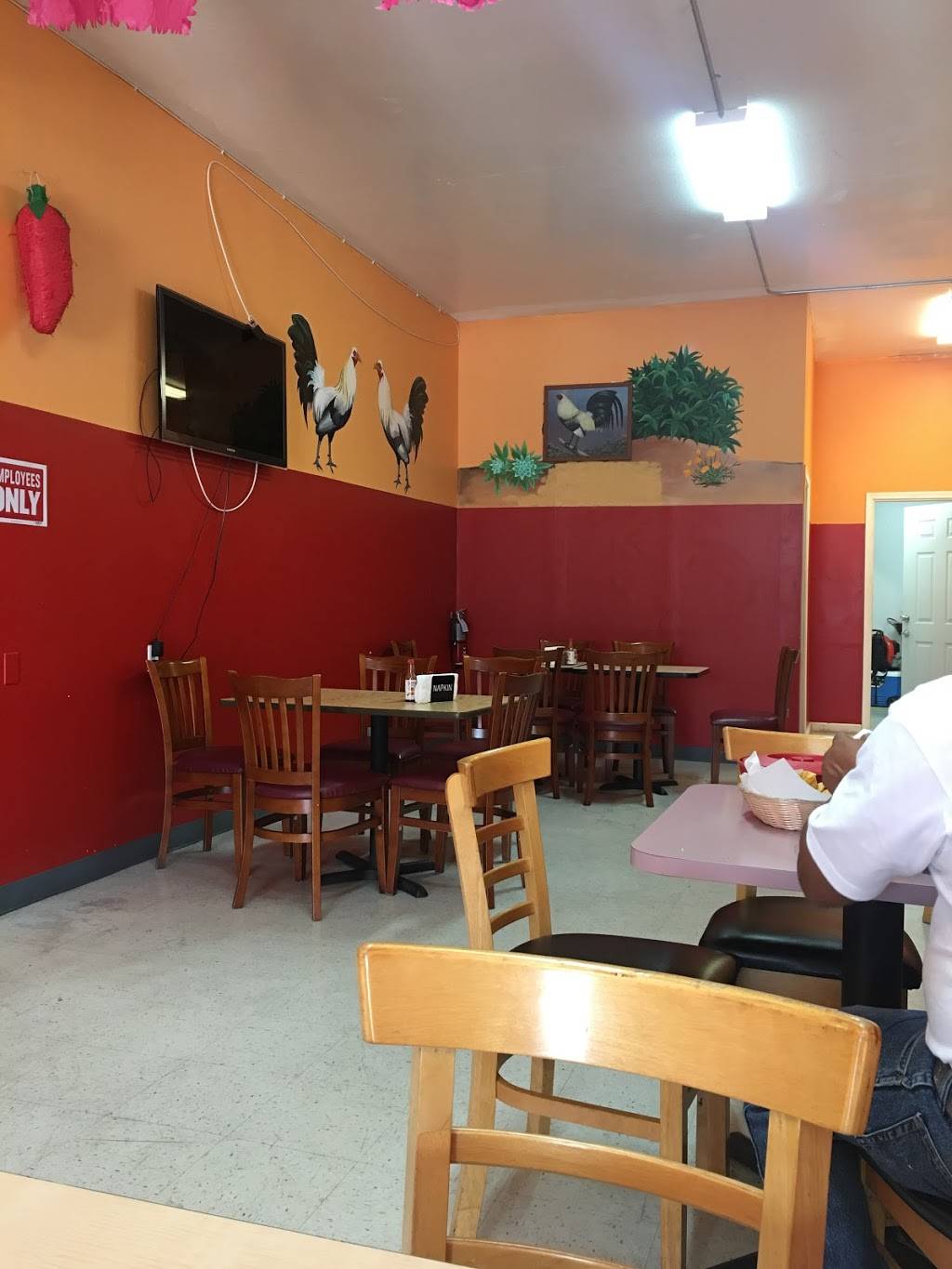 Los Tres Gallos Giros | restaurant | 1023 13th St, Richmond, CA 94801, USA | 5102304618 OR +1 510-230-4618