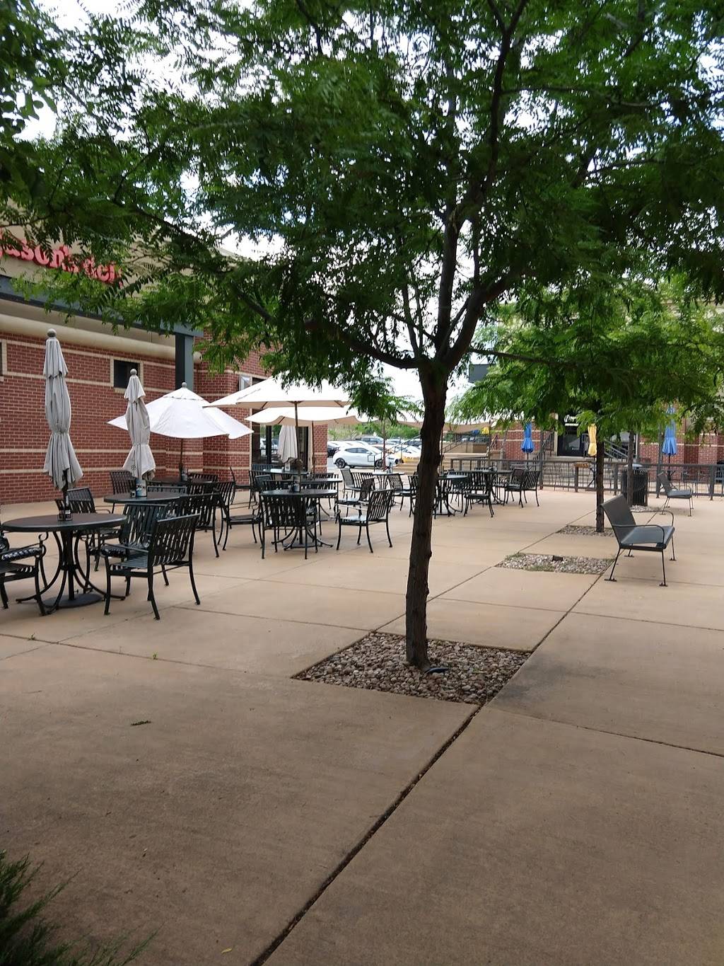 Lil Riccis DTC | restaurant | 5322 DTC Blvd #100, Greenwood Village, CO 80111, USA | 3033376591 OR +1 303-337-6591