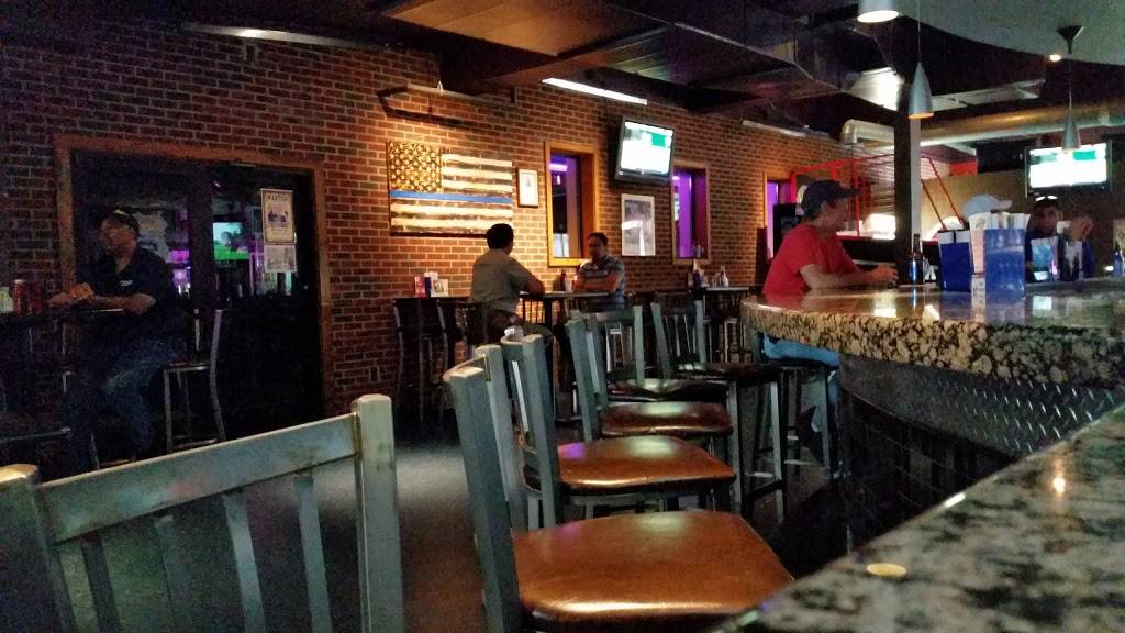 US 12 Bar And Grill | restaurant | 34824 W Michigan Ave, Wayne, MI 48184, USA | 7347223170 OR +1 734-722-3170