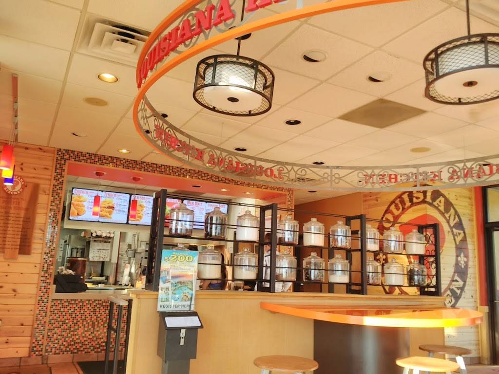 Popeyes Louisiana Kitchen | restaurant | 17524 Valley Mall Rd, Hagerstown, MD 21740, USA | 3015829305 OR +1 301-582-9305