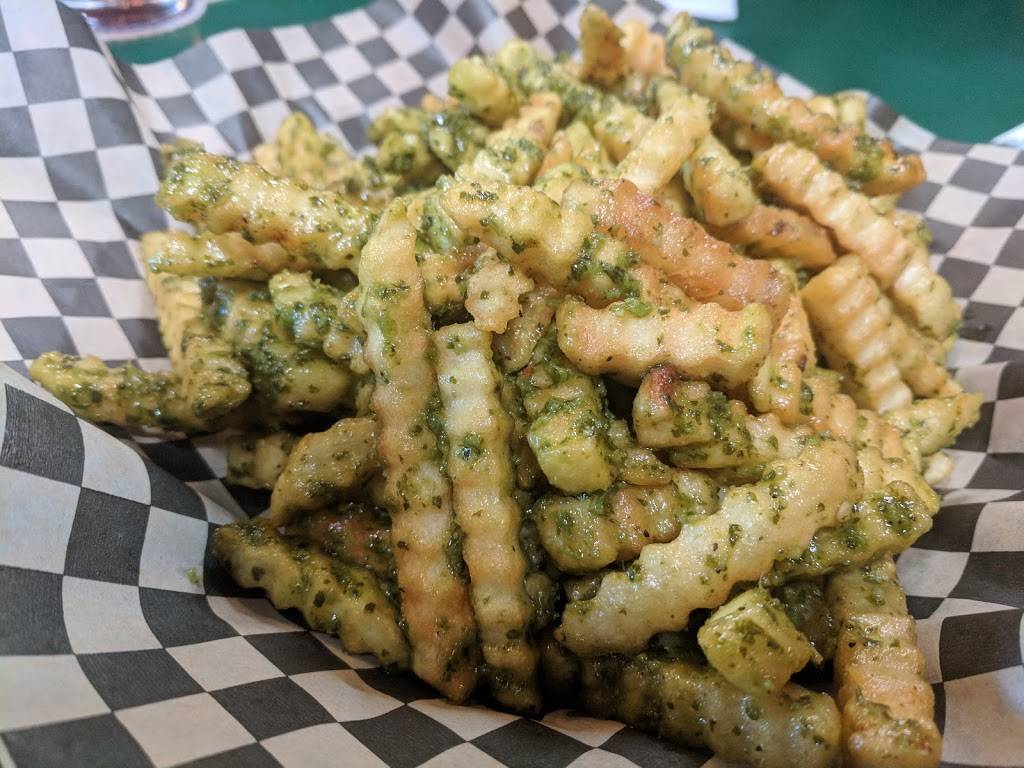 Grand Avenue Ale House | restaurant | 113 Grand Ave, Bellingham, WA 98225, USA | 3606713080 OR +1 360-671-3080