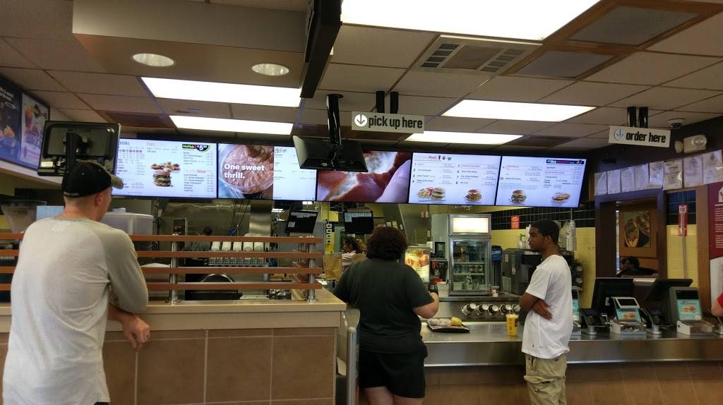 McDonalds | cafe | 1632 E Little Creek Rd, Norfolk, VA 23518, USA | 7575832242 OR +1 757-583-2242