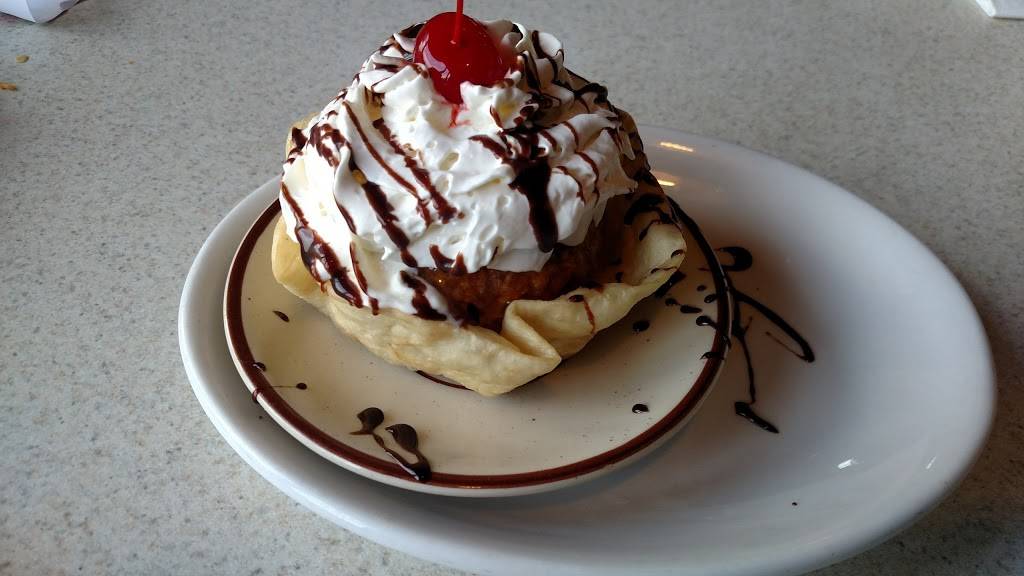 El Patio Mexican Restaurant | restaurant | 7622 Highland Rd, Waterford Twp, MI 48327, USA | 2486665231 OR +1 248-666-5231