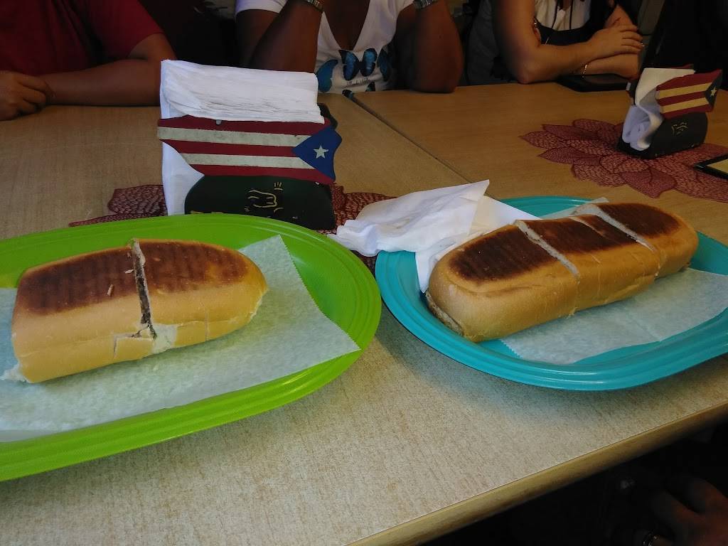 Carmitas Puerto Rican Bakery | bakery | 705 Cranston St, Providence, RI 02907, USA | 4014324046 OR +1 401-432-4046