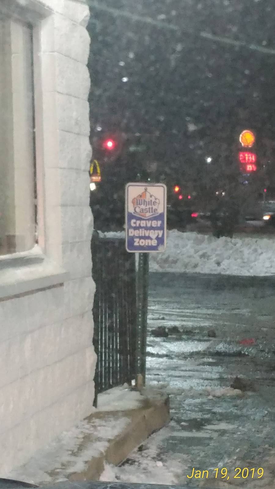 White Castle | restaurant | 701 W 14th St, Chicago Heights, IL 60411, USA | 7084818615 OR +1 708-481-8615