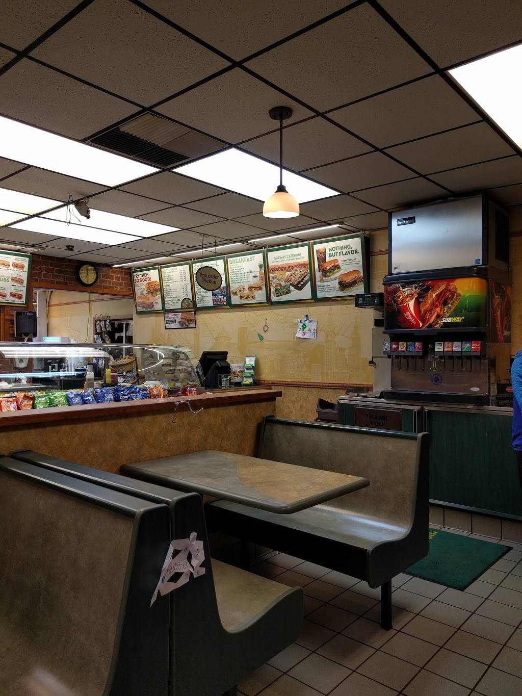 Subway | meal takeaway | 504 N Water St, Silverton, OR 97381, USA | 5038734966 OR +1 503-873-4966