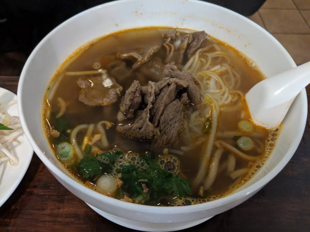 Thai Food Theory | restaurant | 104 Torrey St, Brockton, MA 02301, USA | 5082323229 OR +1 508-232-3229