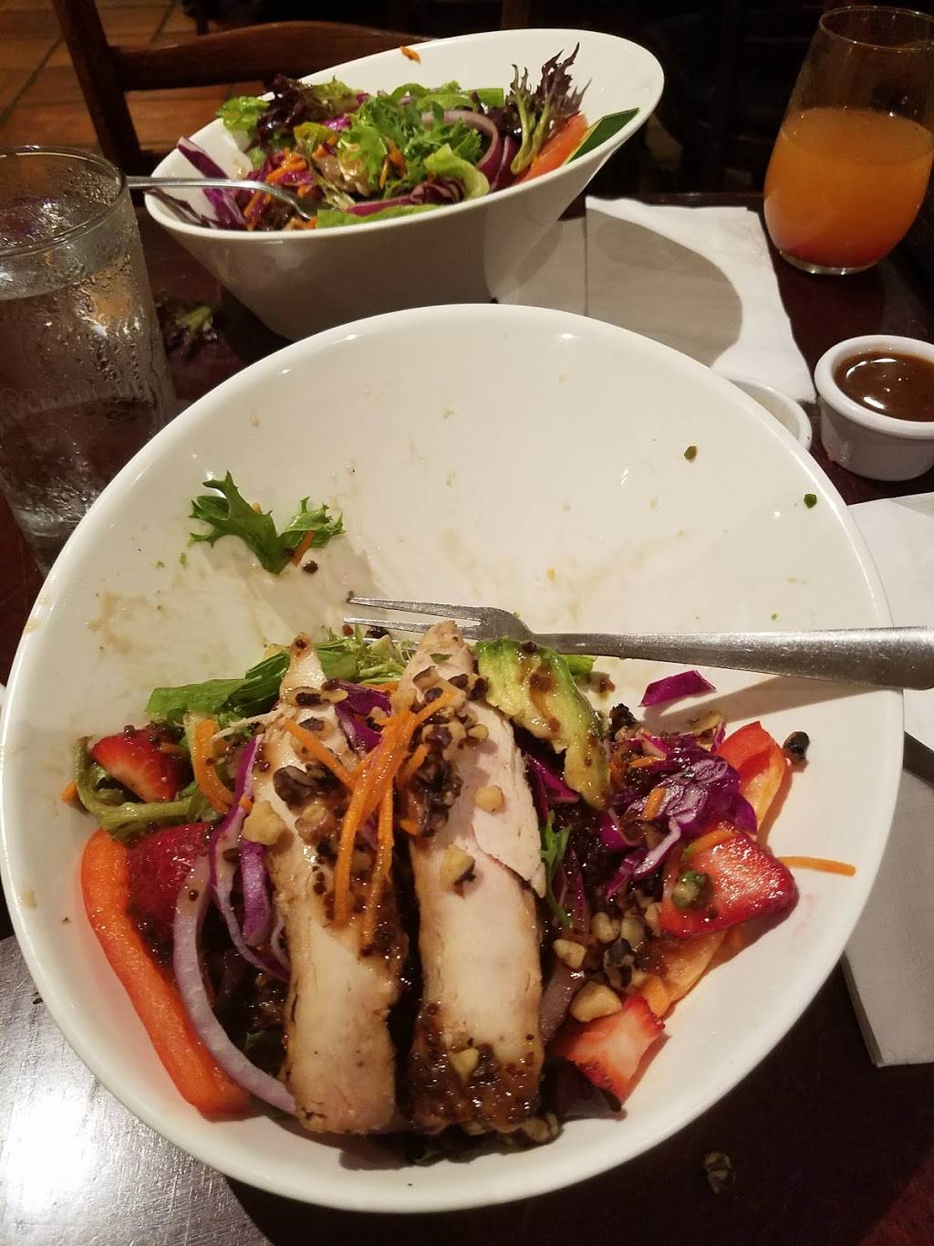 Rockaberry | restaurant | 2880 Boulevard Saint-Charles, Kirkland, QC H9H 3B6, Canada | 5146942335 OR +1 514-694-2335