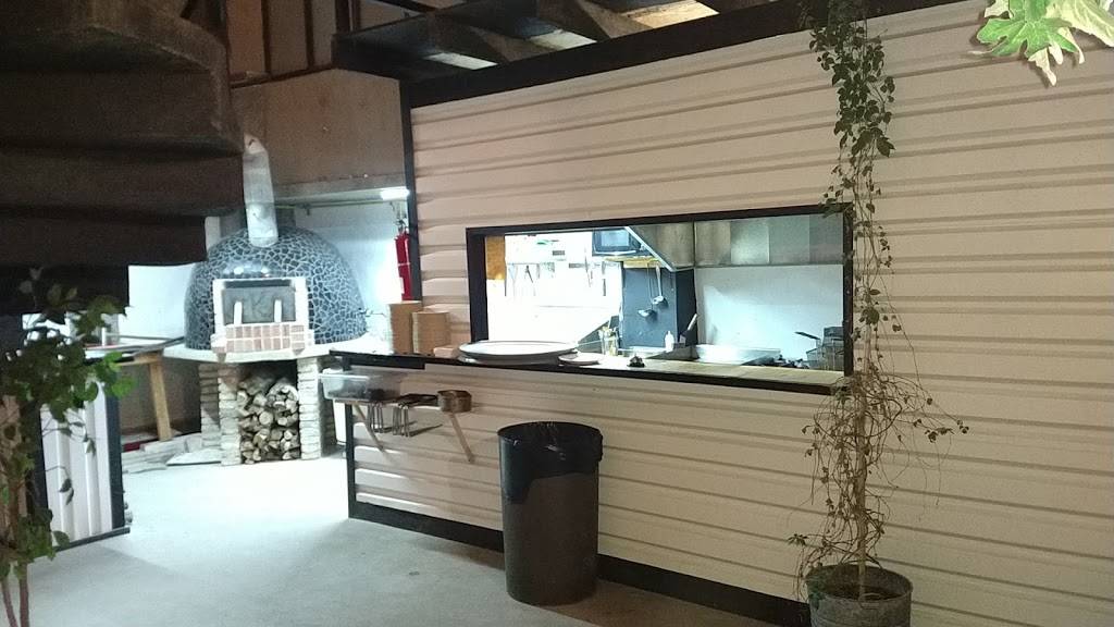 Tierra Roja Cervecería Y Pizzas Artesanales | restaurant | planta alta, Paseo Costero 780A, Playas, Monumental, 22504 Tijuana, B.C., Mexico | 016642105965 OR +52 664 210 5965