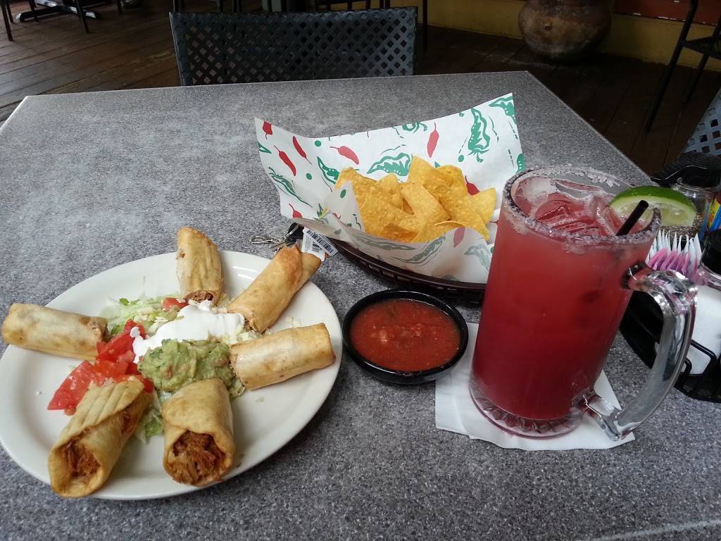 Fiesta Grande Mexican Grill | restaurant | 421 N Baker St, Mt Dora, FL 32757, USA | 3523853540 OR +1 352-385-3540