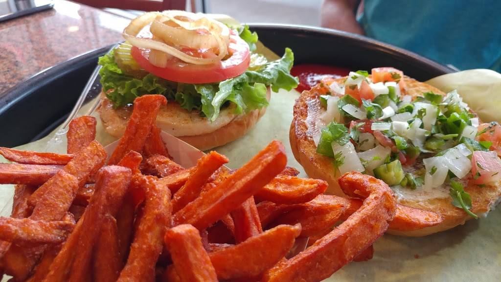 Burger Tex Grill | restaurant | 17756 Katy Freeway Service Road, Houston, TX 77094, USA | 2815789495 OR +1 281-578-9495