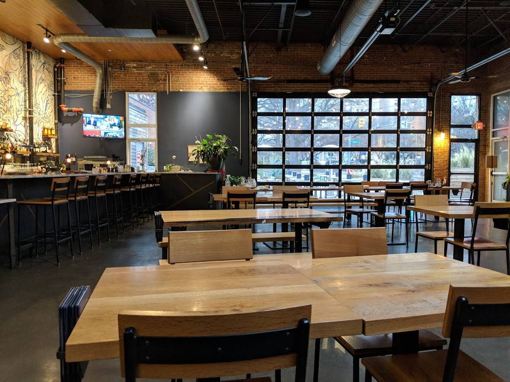 Whiskey Kitchen | restaurant | 201 W Martin St, Raleigh, NC 27601, USA | 9198033181 OR +1 919-803-3181