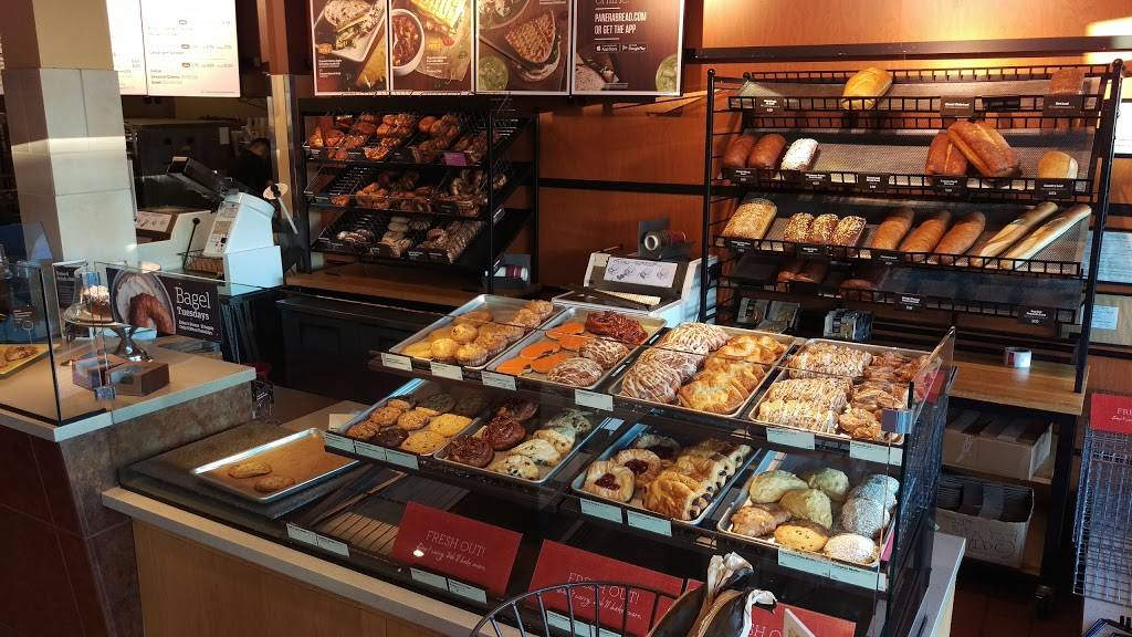 Panera Bread | cafe | 136 Maple Ave W Unit B, Vienna, VA 22180, USA | 7032423913 OR +1 703-242-3913