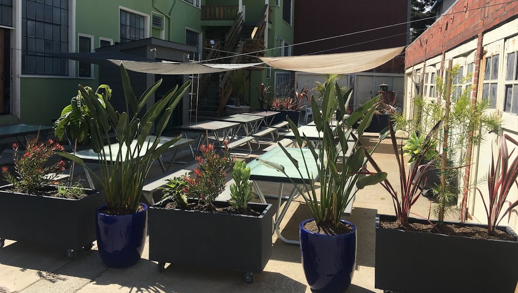 Tannery Bend Beerworks | restaurant | 6369 Telegraph Ave, Oakland, CA 94609, USA | 5102509055 OR +1 510-250-9055