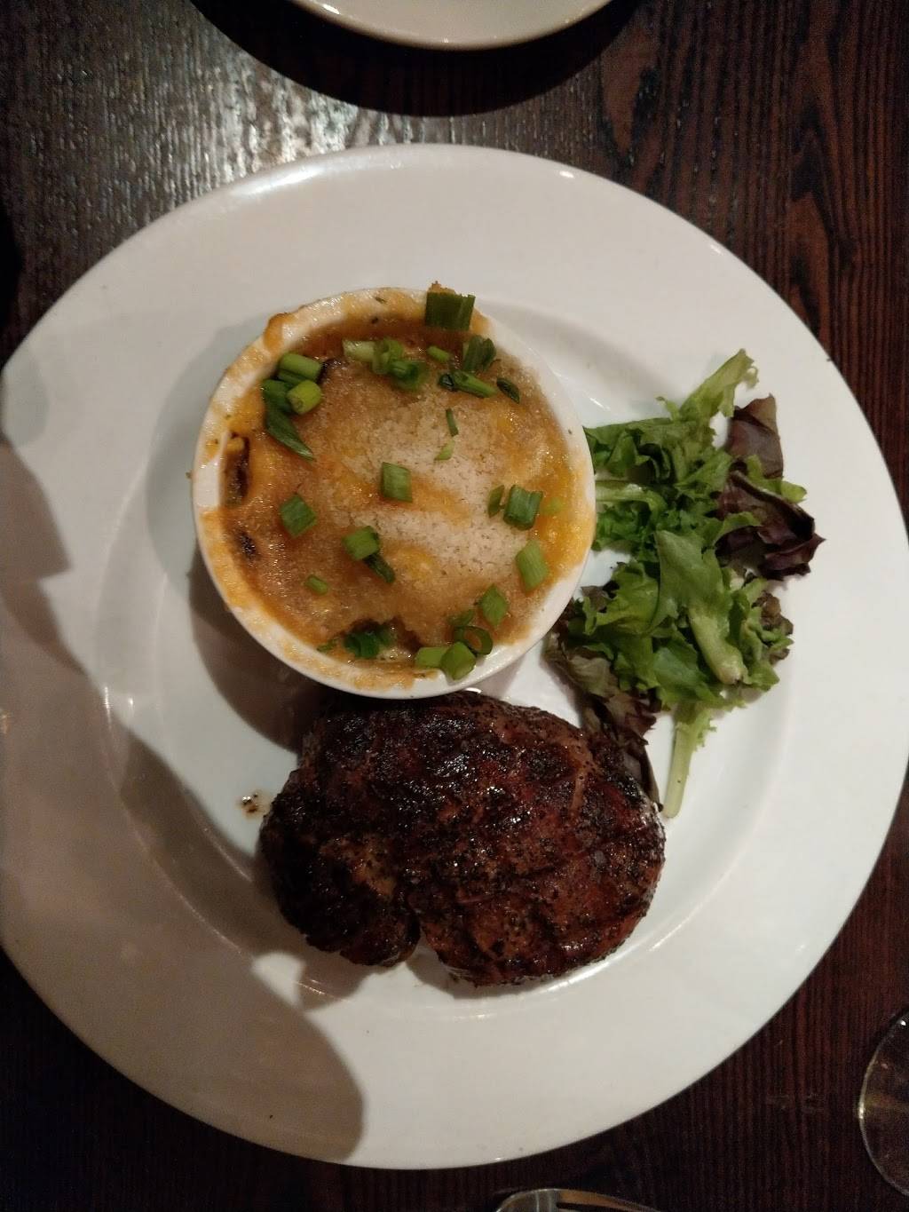 Mesquite Chop House | restaurant | 88 Union Ave, Memphis, TN 38103, USA | 9015275337 OR +1 901-527-5337