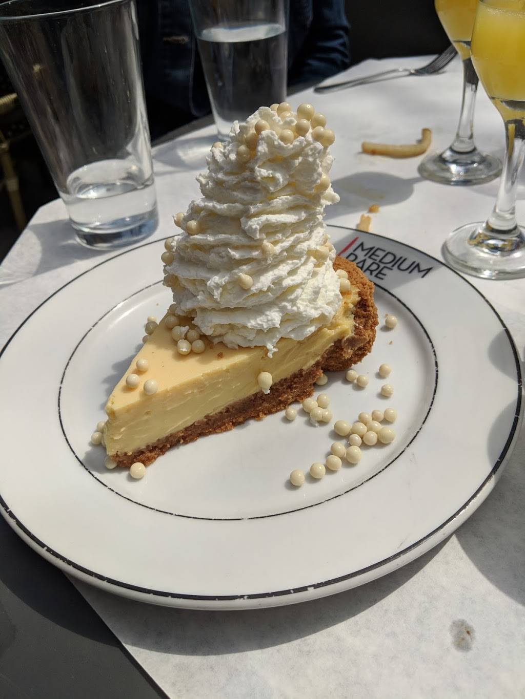 Medium Rare | restaurant | 3500 Connecticut Ave NW, Washington, DC 20008, USA | 2022371432 OR +1 202-237-1432