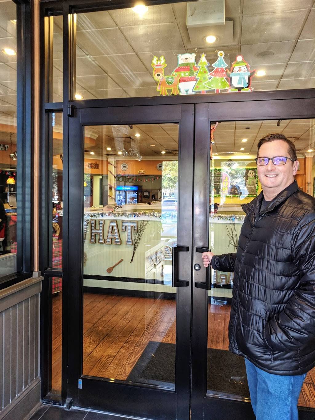 What The Gritz | restaurant | 689 Phoenix Dr, Virginia Beach, VA 23452, USA | 7574981444 OR +1 757-498-1444