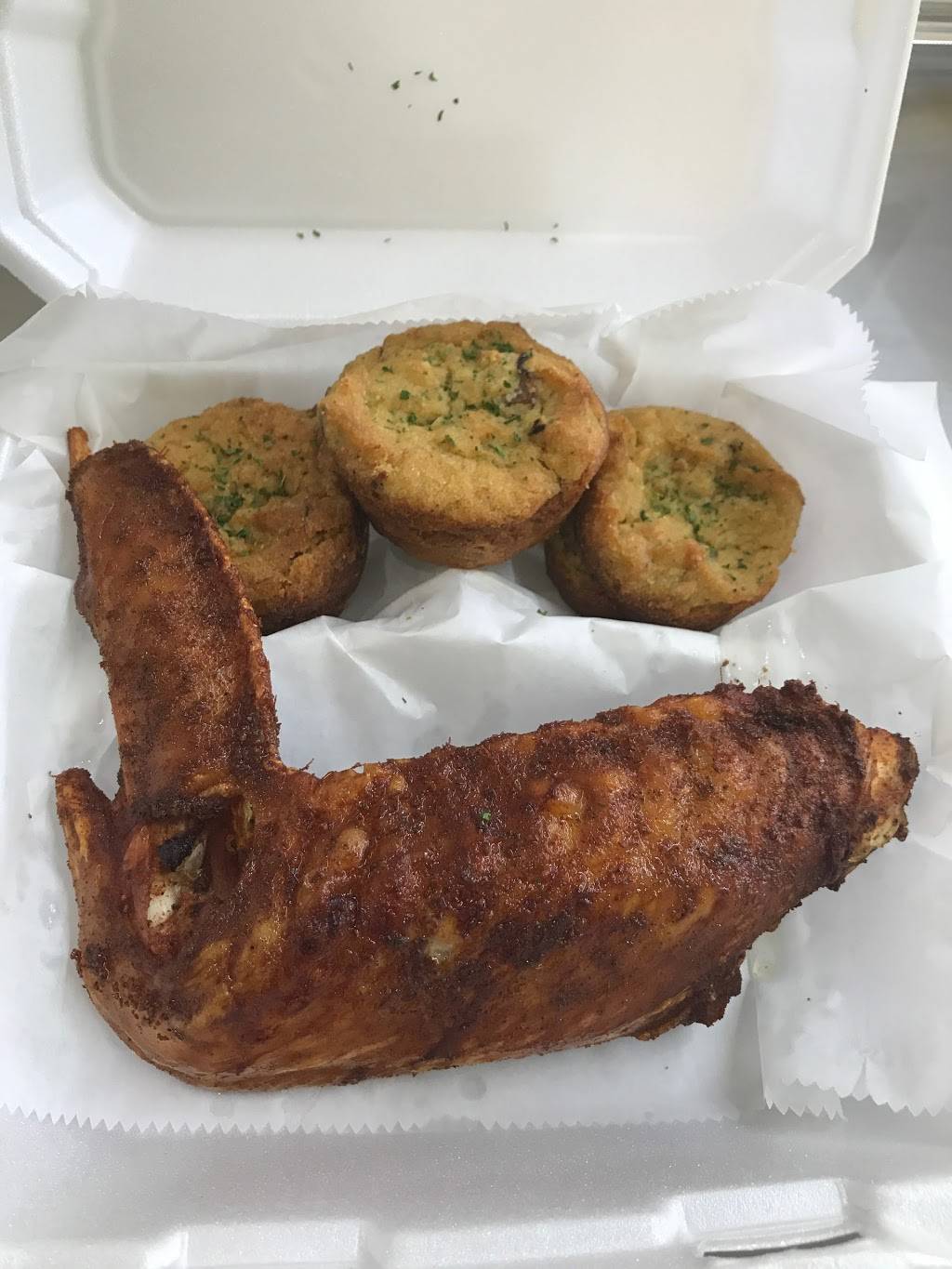 Different Smokes | restaurant | 800 Elberta Rd #300, Warner Robins, GA 31093, USA | 4789220720 OR +1 478-922-0720