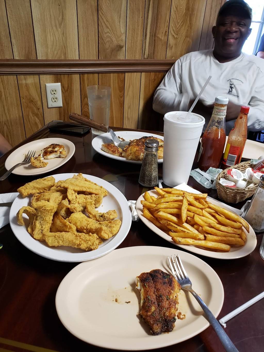 Jans Restaurant & Sweet Shop-1 | restaurant | 4831 Jean Lafitte Blvd, Lafitte, LA 70067, USA | 5046892748 OR +1 504-689-2748