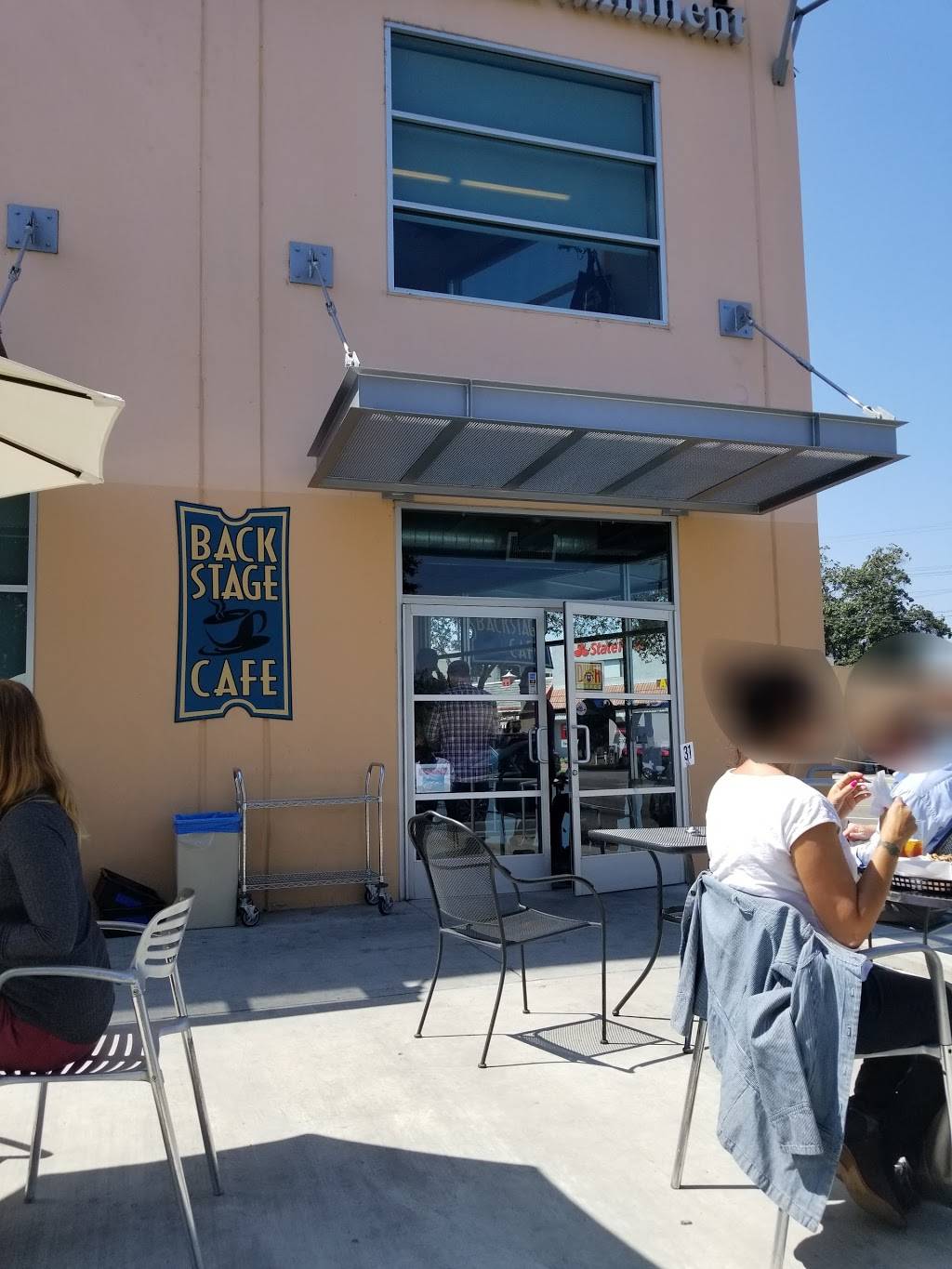 Backstage Cafe | cafe | 2520 W Olive Ave #120, Burbank, CA 91505, USA | 8185634567 OR +1 818-563-4567