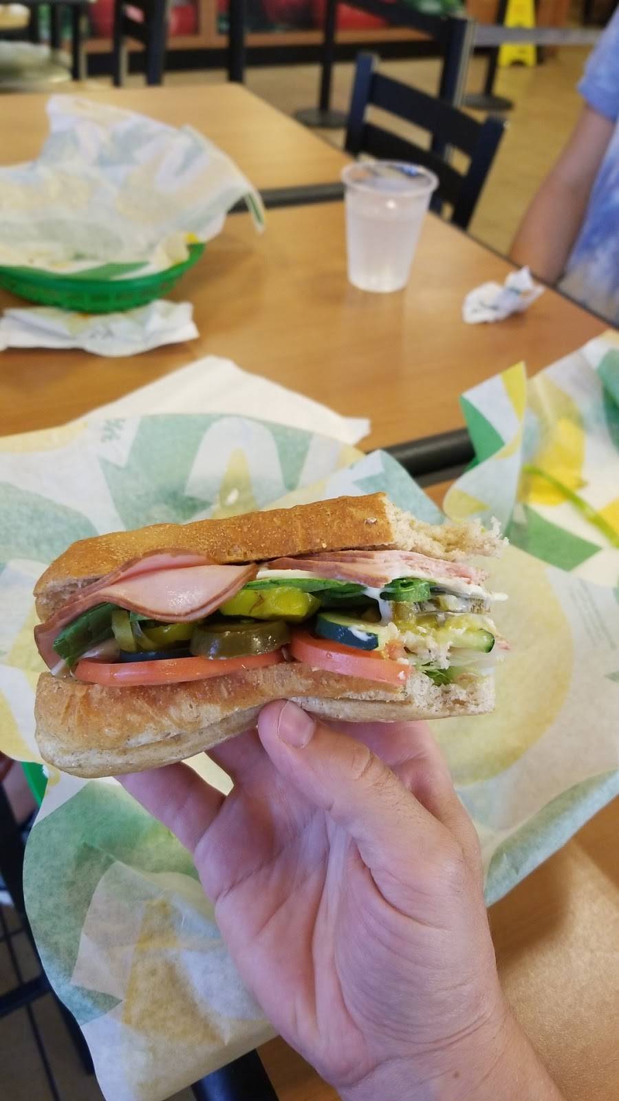 Subway | restaurant | 411 IN-930, New Haven, IN 46774, USA | 2607495554 OR +1 260-749-5554