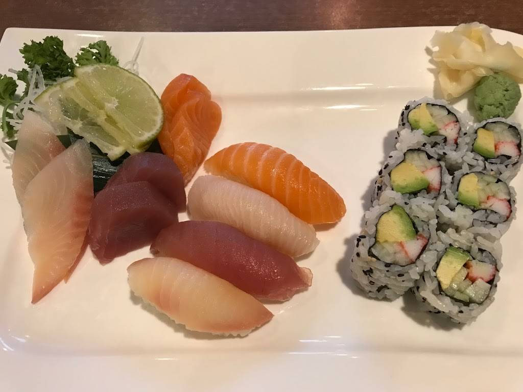 Benjins Asian Bistro | restaurant | 9110 Devlin Rd #130, Bristow, VA 20136, USA | 7037431107 OR +1 703-743-1107