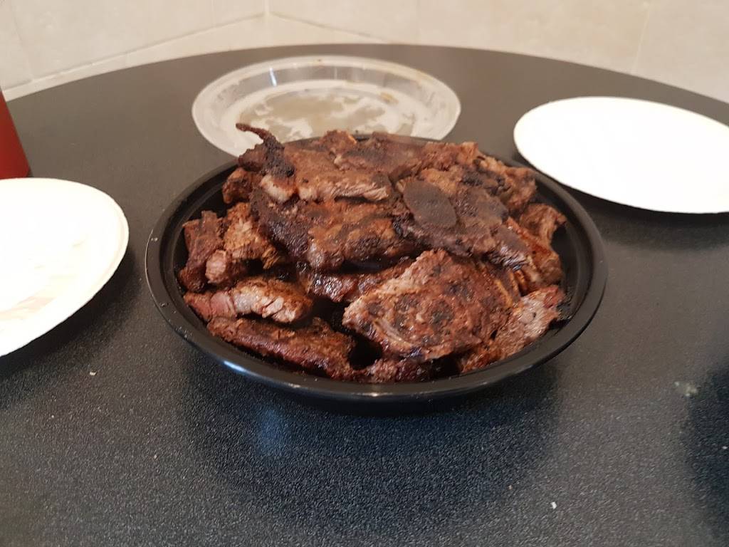 Pili Pili | restaurant | 1960 Lawrence Ave E, Scarborough, ON M1R 2Z1, Canada | 6477487454 OR +1 647-748-7454