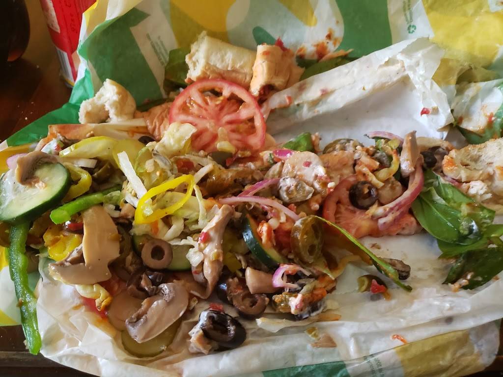 Subway | restaurant | 100 East Vaden Dr, Gretna, VA 24557, USA | 4346563835 OR +1 434-656-3835