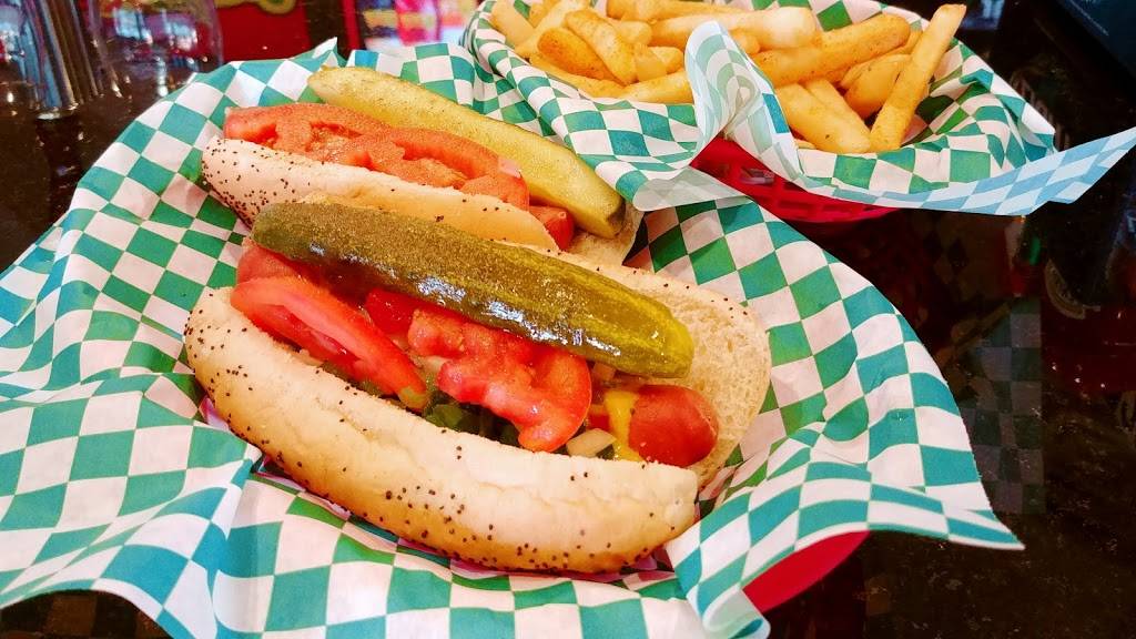 Joey D’s Chicago Style Eatery & Pizzeria | restaurant | 945 10th St E, Palmetto, FL 34221, USA | 9414172106 OR +1 941-417-2106