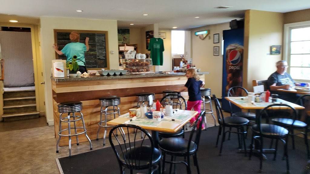 Village Restaurant | restaurant | 74 S Main St, Hardwick, VT 05843, USA | 8024725701 OR +1 802-472-5701