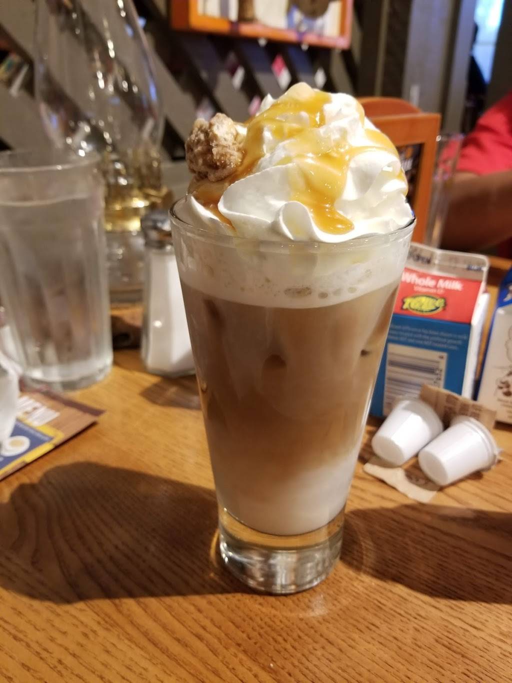 Cracker Barrel Old Country Store | restaurant | 1880 State Rd. 60 E, Valrico, FL 33594, USA | 8136620607 OR +1 813-662-0607