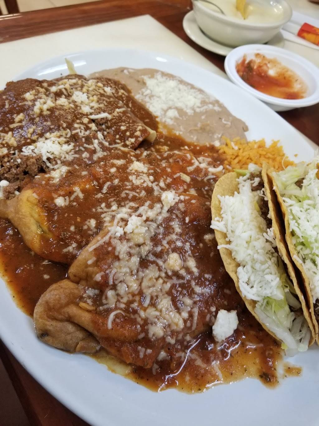 Los Tres Caminos | restaurant | 1802 IL-1, Marshall, IL 62441, USA | 2178262666 OR +1 217-826-2666