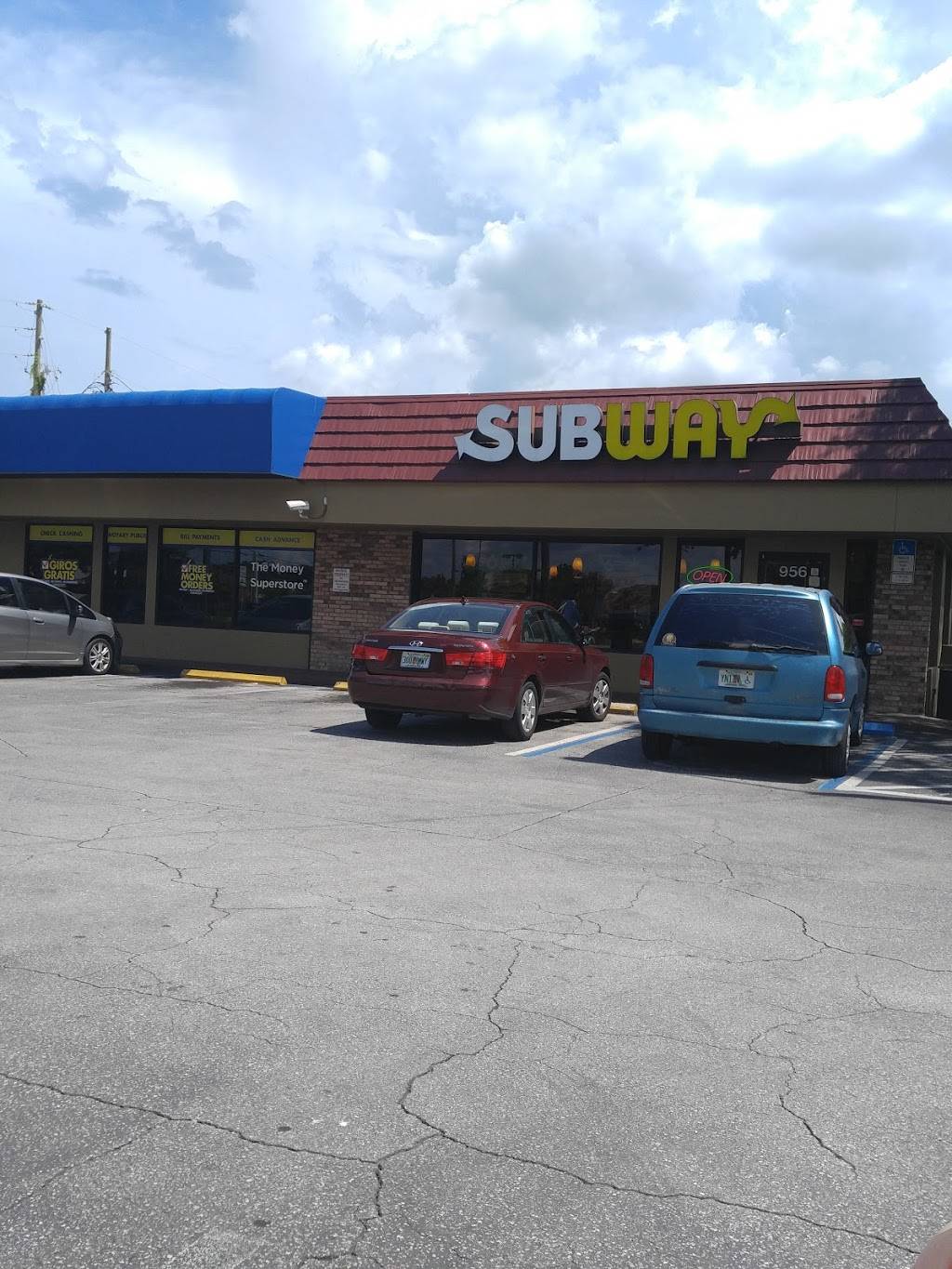 Subway Restaurants | restaurant | 956 62nd Ave N, St. Petersburg, FL 33702, USA | 7275214663 OR +1 727-521-4663
