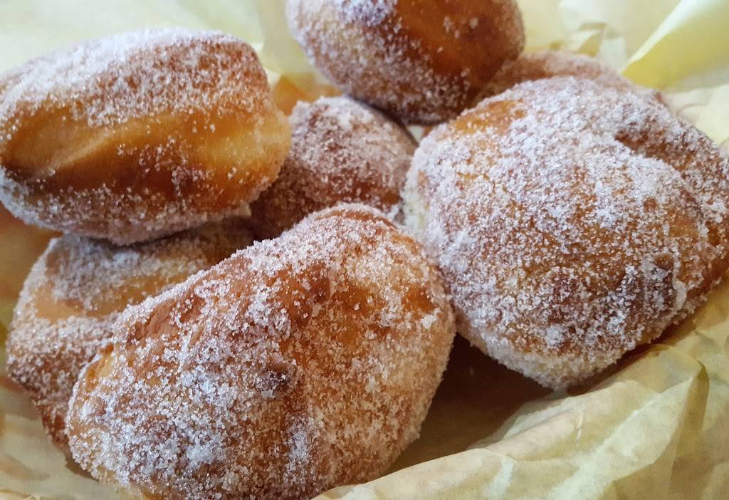 Dough Doughs Hawaiian Cafe & Malasadas | cafe | 16552 Bolsa Chica St, Huntington Beach, CA 92649, USA | 7148468253 OR +1 714-846-8253