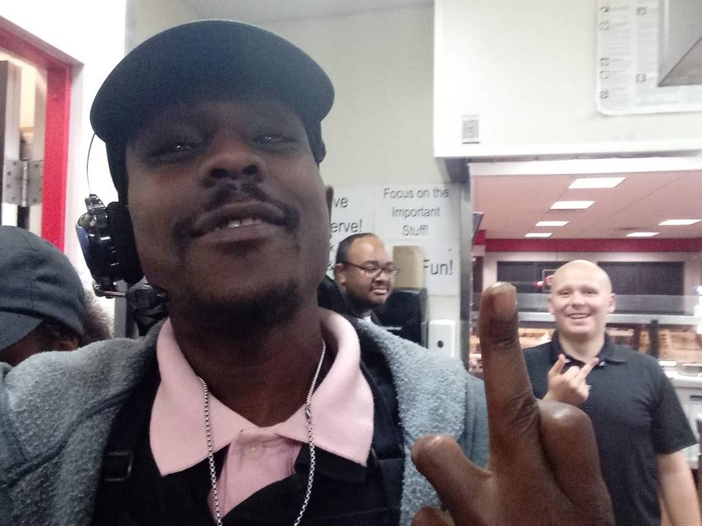 Taco Bell | restaurant | 5662 Georgetown Rd, Indianapolis, IN 46254, USA | 3173887625 OR +1 317-388-7625