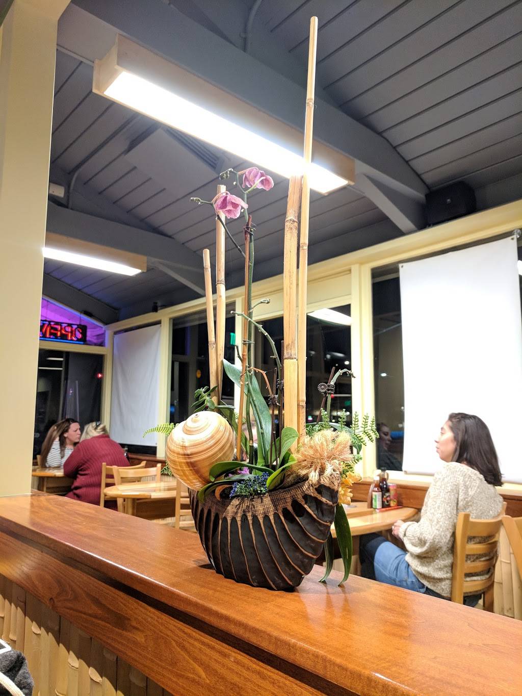 Coconuts Fish Cafe | restaurant | 20010 Stevens Creek Blvd, Cupertino, CA 95014, USA | 4082169553 OR +1 408-216-9553