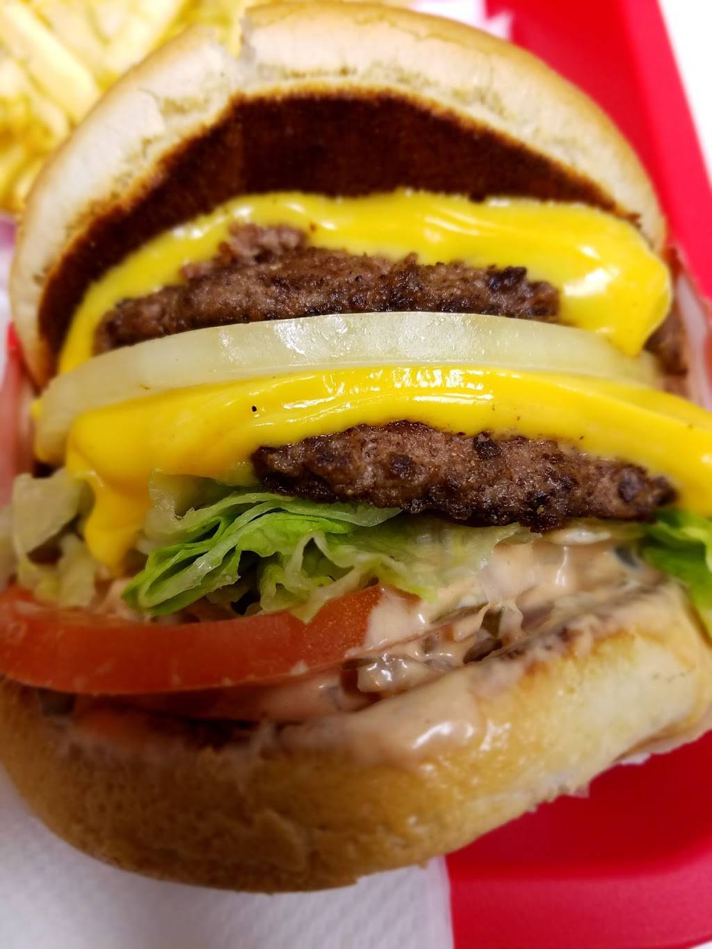 In-N-Out Burger | restaurant | 730 W Carson St, Torrance, CA 90502, USA | 8007861000 OR +1 800-786-1000
