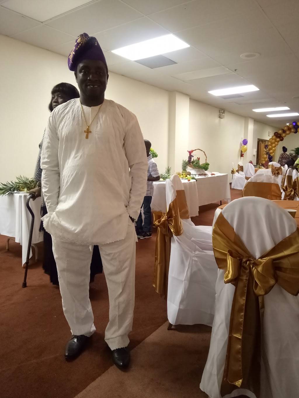 KFC | restaurant | 8307 South Chicago Avenue, Chicago, IL 60617, USA | 7739022839 OR +1 773-902-2839