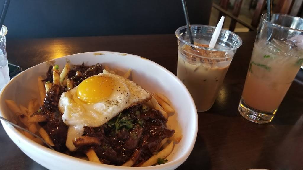 District One Kitchen & Bar | restaurant | 3400 S Jones Blvd #8, Las Vegas, NV 89146, USA | 7024136868 OR +1 702-413-6868